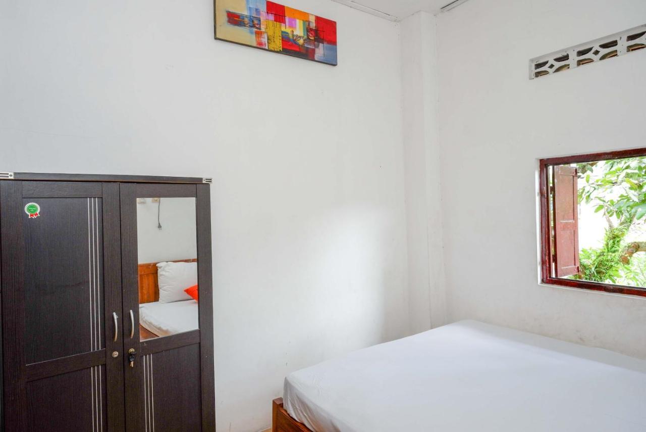 Хостел Koolkost Syariah Near Malioboro Area Джокьякарта Экстерьер фото