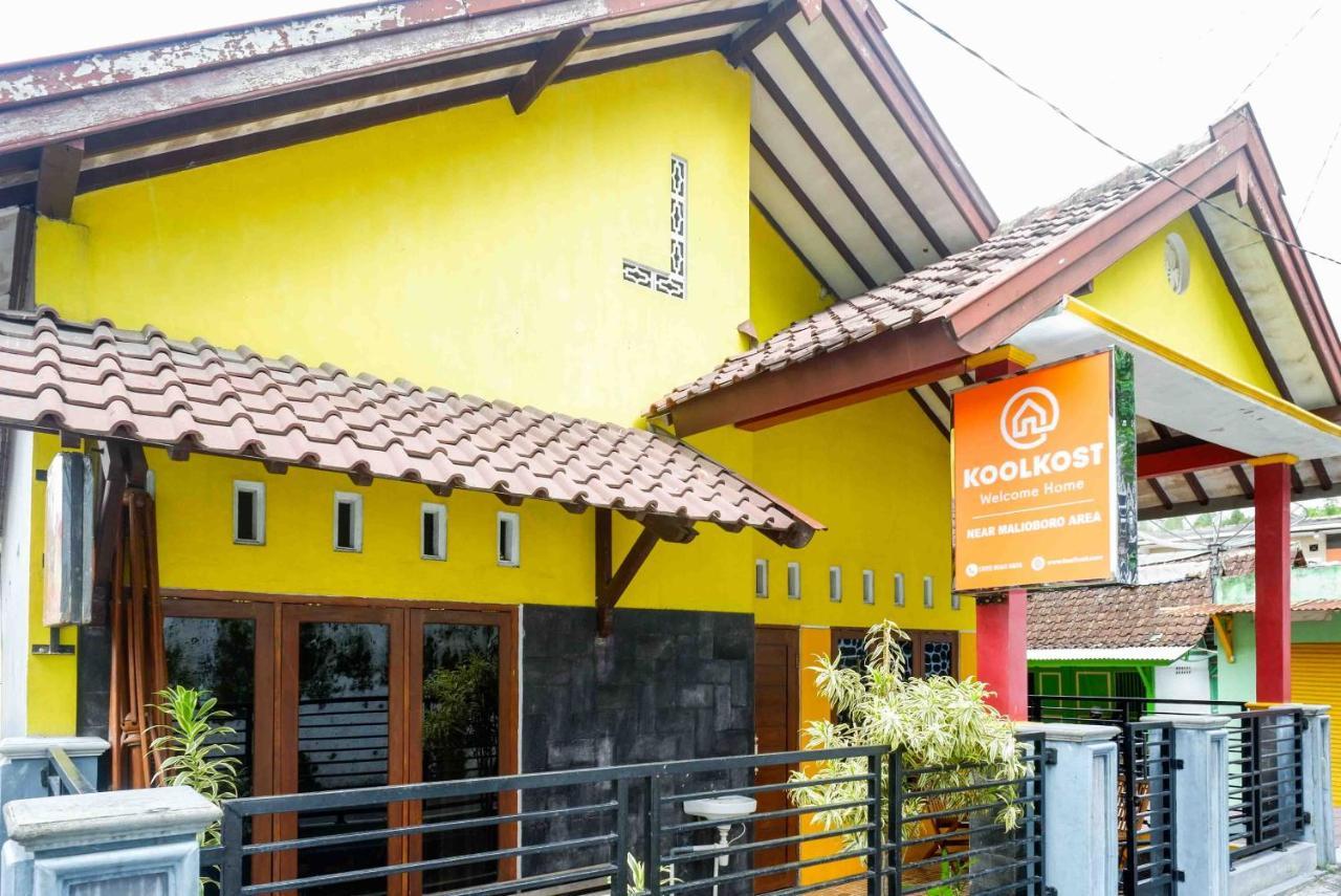 Хостел Koolkost Syariah Near Malioboro Area Джокьякарта Экстерьер фото